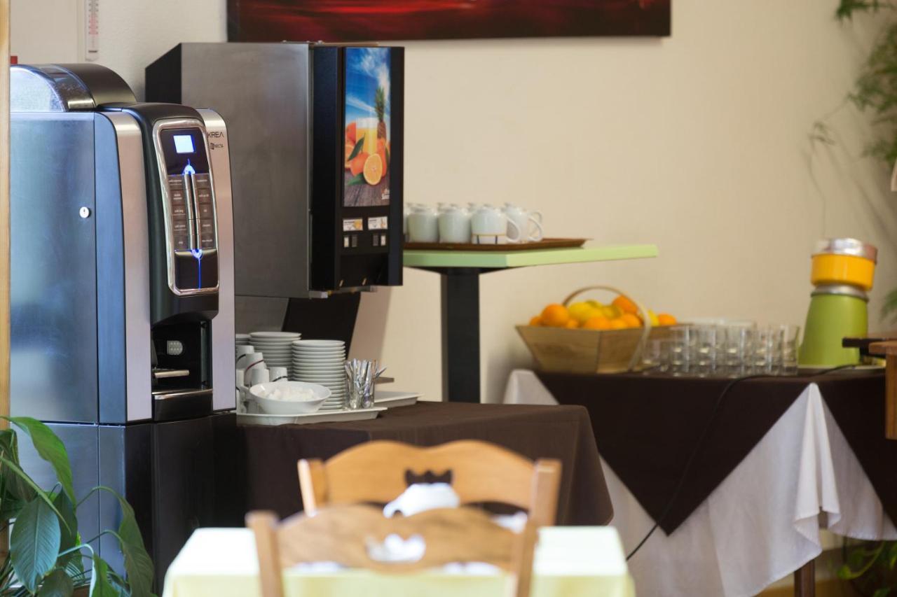Logis Hotel Restaurant Solenca 노가로 외부 사진